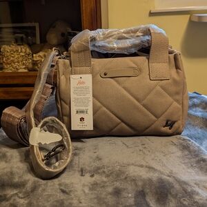 NWT - LUG -  MATTE LUXE JITTERBUG - - SAND - NWT